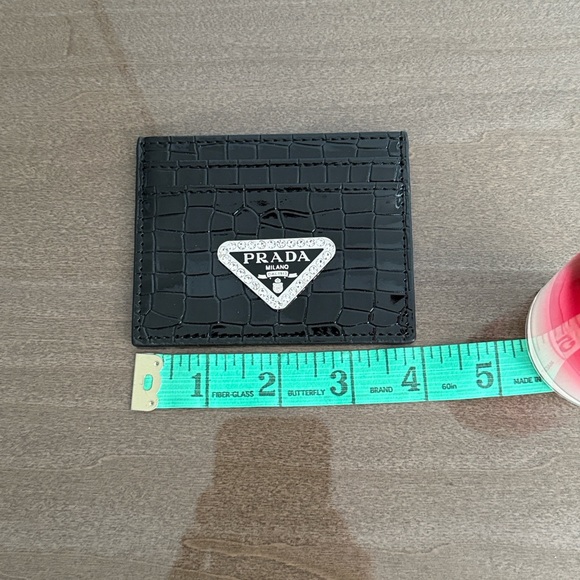 Black Crocodile Pattern Card Holder - Picture 7 of 7